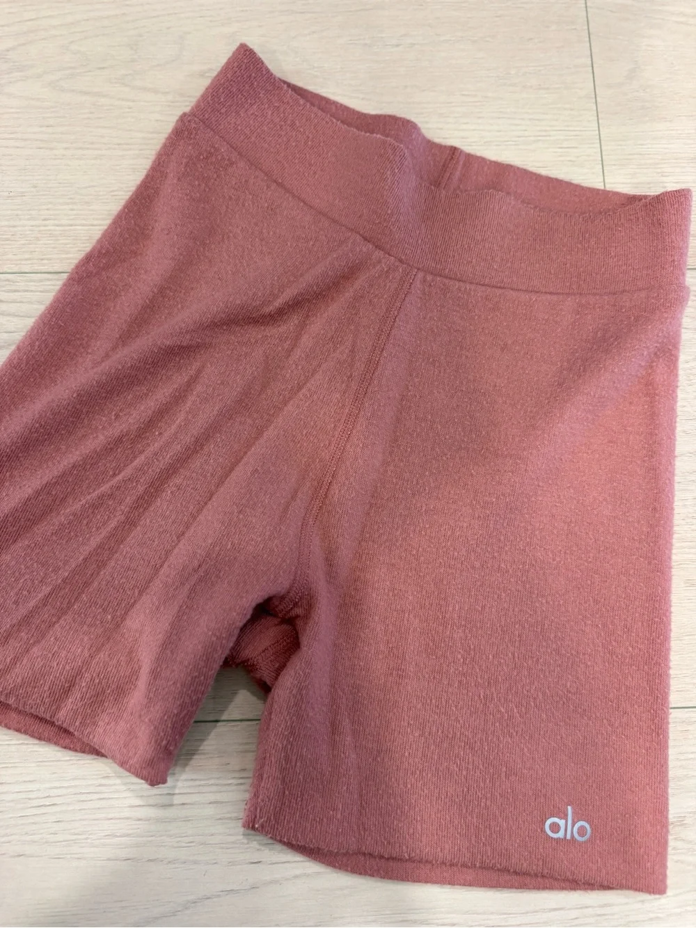 ALO Yoga Ribbed High-Rise Bike Shorts — Rust | XS